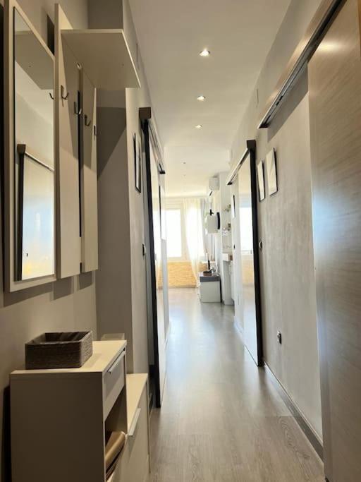 Espectacular Junto Al Mar, Con Piscina En Appartamento